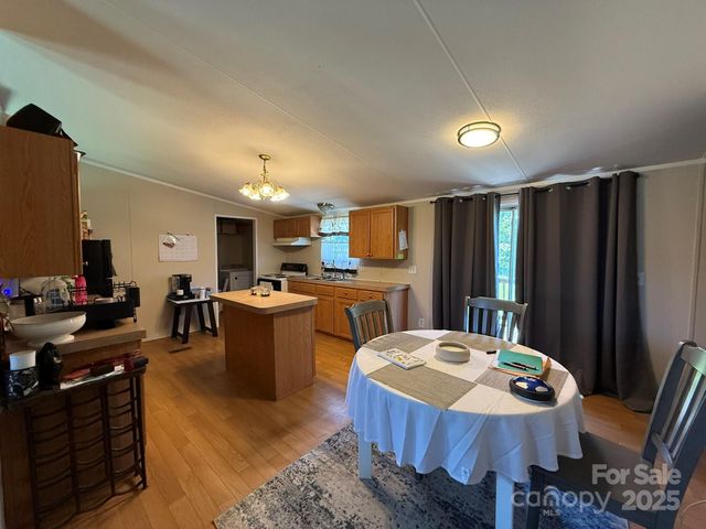 146 Cartwright Road, Harmony, NC 28634