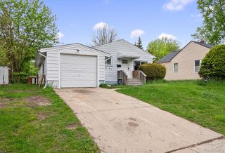 665 Stirling Street, Pontiac, MI 48340