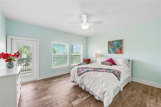 821 Oceanside, Port Aransas, TX 78373