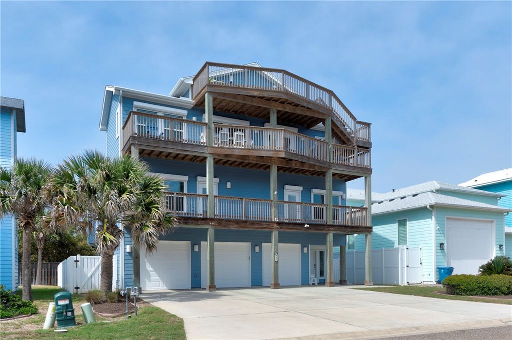 821 Oceanside, Port Aransas, TX 78373