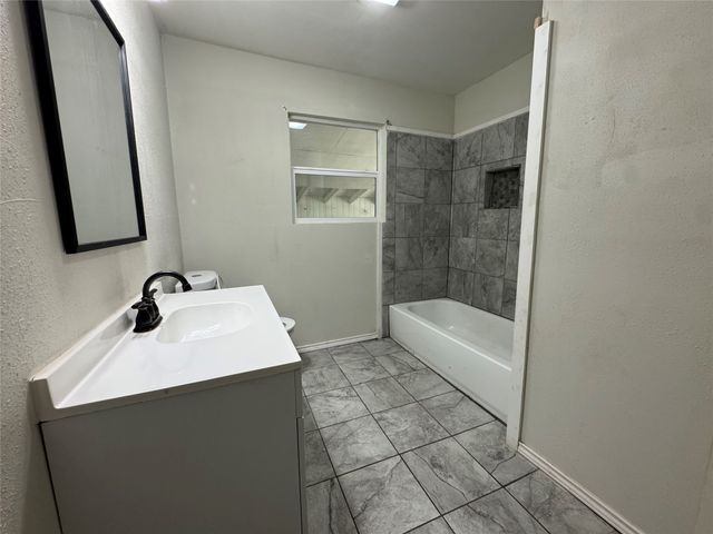 1605 Jackson Street, Commerce, TX 75428