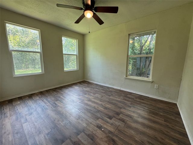 1605 Jackson Street, Commerce, TX 75428