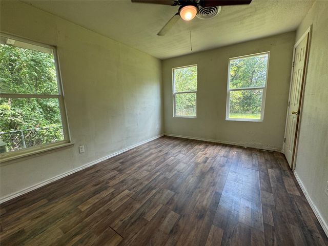1605 Jackson Street, Commerce, TX 75428