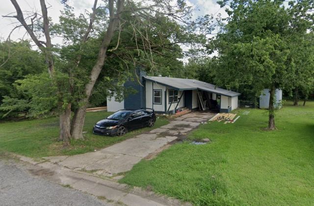 1605 Jackson Street, Commerce, TX 75428