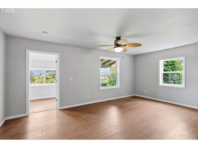 10505 Nw 2ND St, Portland, OR 97231