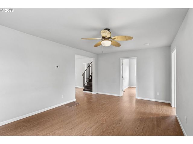 10505 Nw 2ND St, Portland, OR 97231