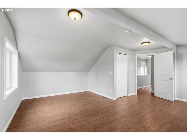 10505 Nw 2ND St, Portland, OR 97231