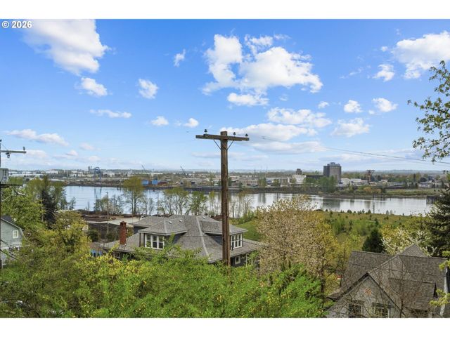 10505 Nw 2ND St, Portland, OR 97231