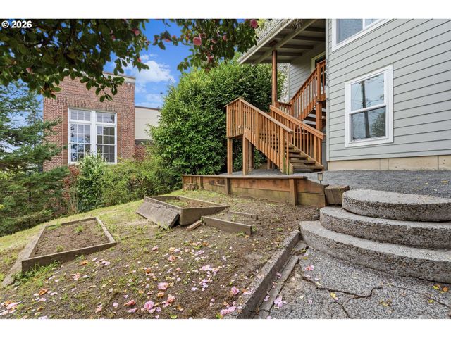 10505 Nw 2ND St, Portland, OR 97231