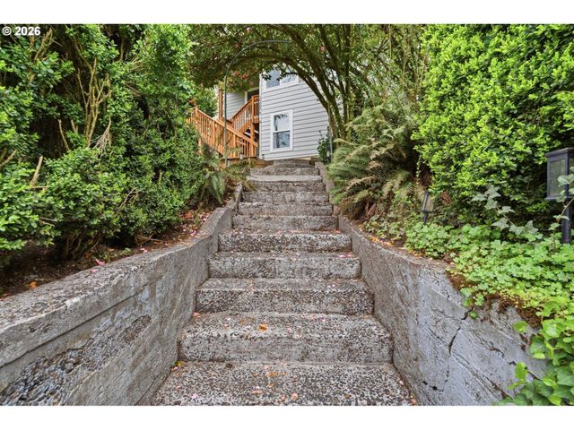 10505 Nw 2ND St, Portland, OR 97231