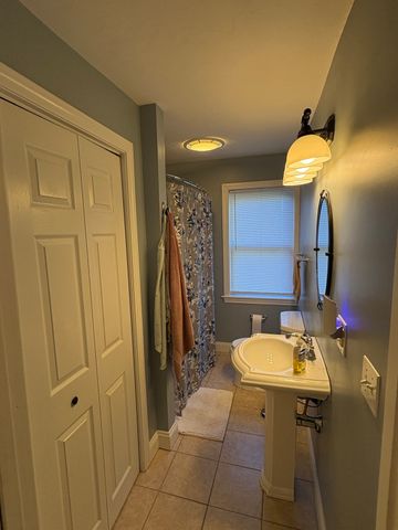 22 School St 22, Westborough, MA 01581