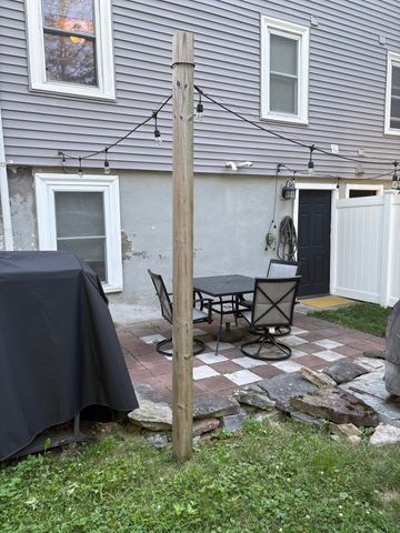 22 School St 22, Westborough, MA 01581