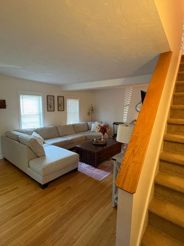 22 School St 22, Westborough, MA 01581