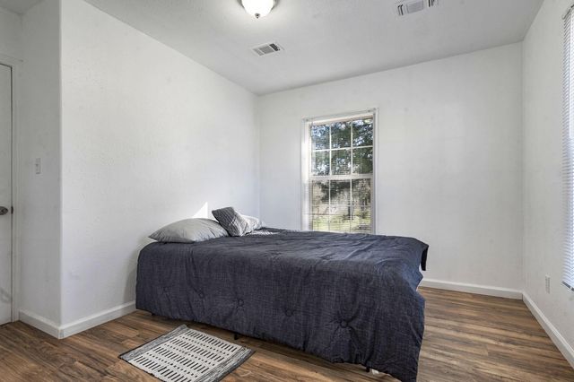 472 E Main Street, Zavalla, TX 75980