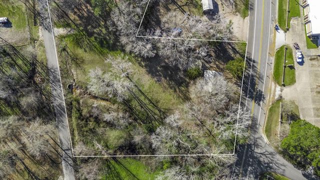 472 E Main Street, Zavalla, TX 75980