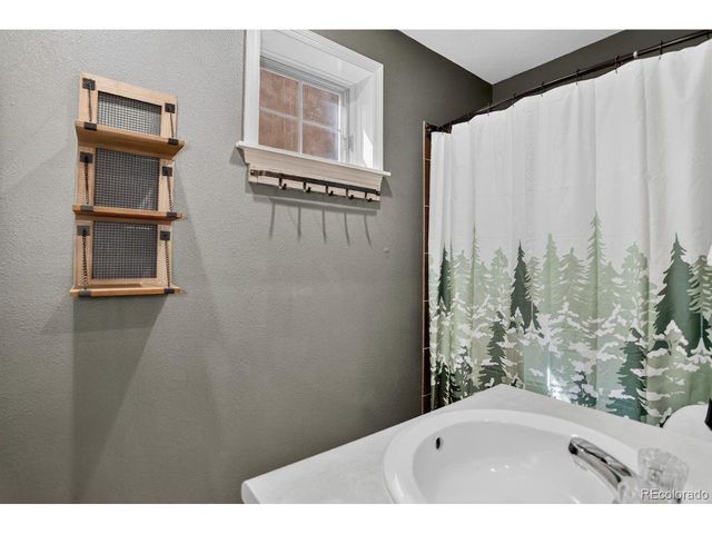 220 Chase St, Black Hawk, CO 80422