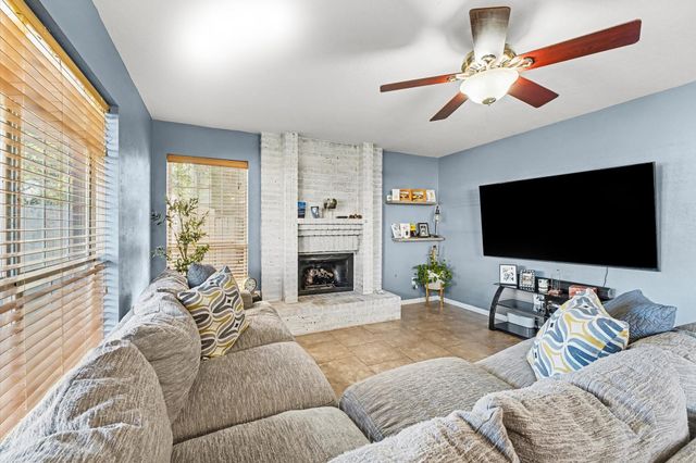 7931 Autumn Laurel Trail, Houston, TX 77095