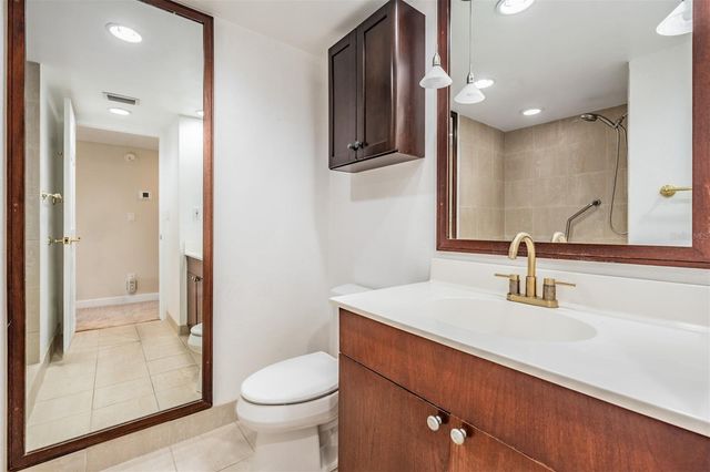 3200 COVE CAY DRIVE 5A, Clearwater, FL 33760