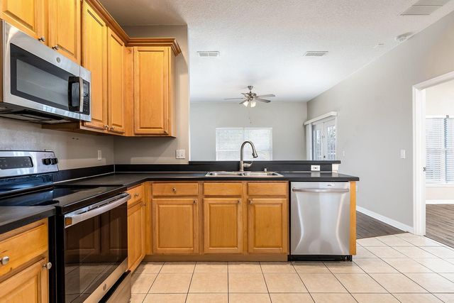 5255 SHALE RIDGE TRAIL, Orlando, FL 32818