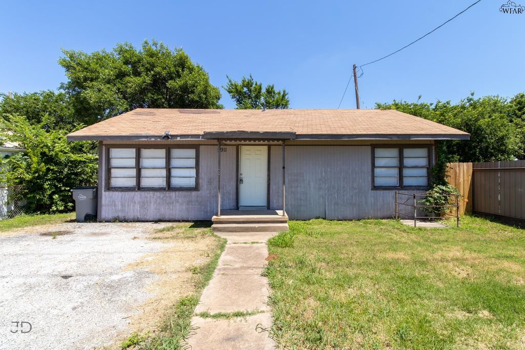 2911 ARMORY ROAD, Wichita Falls, TX 76302