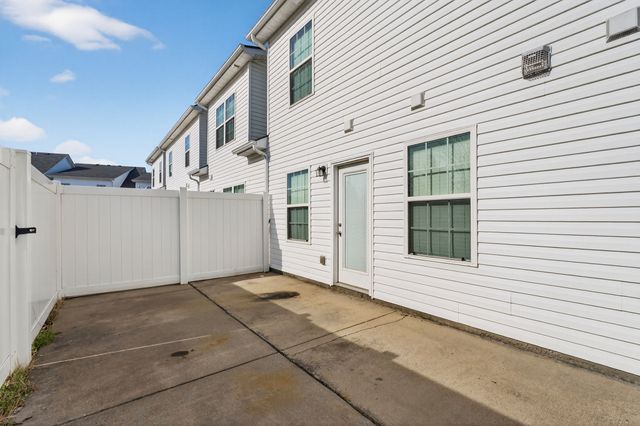 4712 Chelanie Cir, Murfreesboro, TN 37129