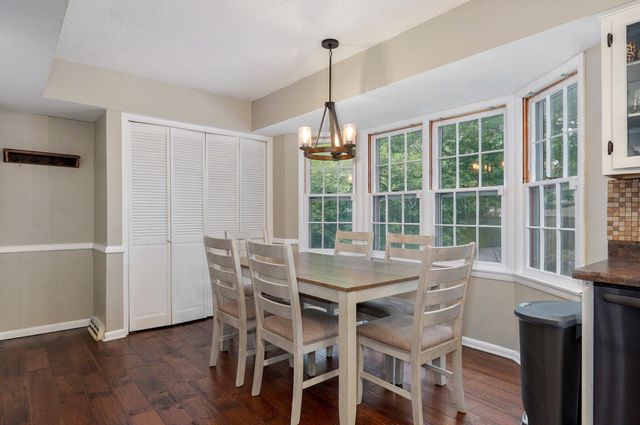 2117 E Montclair Street, Springfield, MO 65804