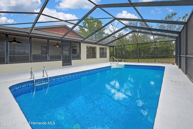 1021 Waterfall Drive, Spring Hill, FL 34608