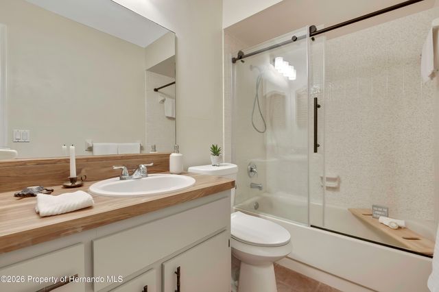 1021 Waterfall Drive, Spring Hill, FL 34608