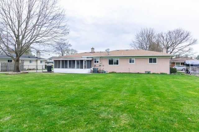 6662 Wanita Court, Shelby Twp, MI 48317