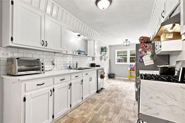1517 Lee Avenue, Oxford, AL 36203
