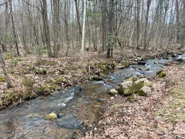 348 Patent Road, Peru, NY 12972