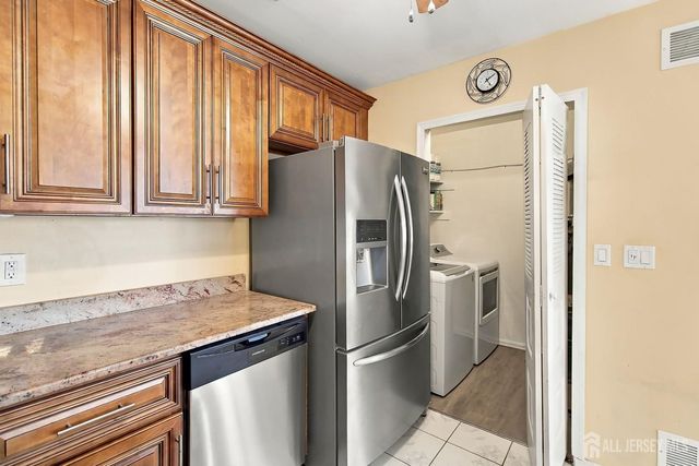 109 Pennsylvania Way, North Brunswick, NJ 08902