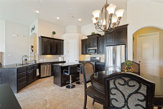 1221 Yosemite Way, Burleson, TX 76028