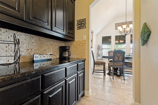 1221 Yosemite Way, Burleson, TX 76028