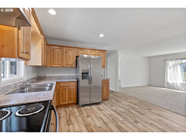 3831 PACIFIC Ave D002, Forest Grove, OR 97116