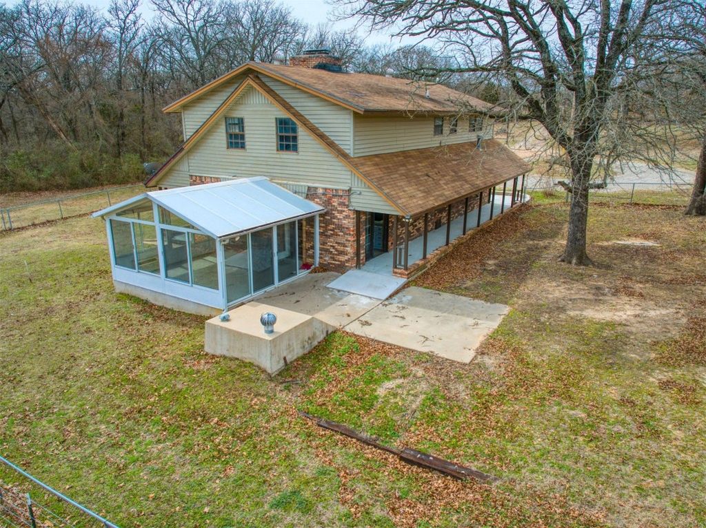 1600 S Indian Road, Wewoka, OK 74884