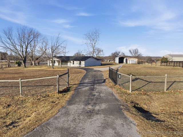 16157 W Teel Road, Sapulpa, OK 74066