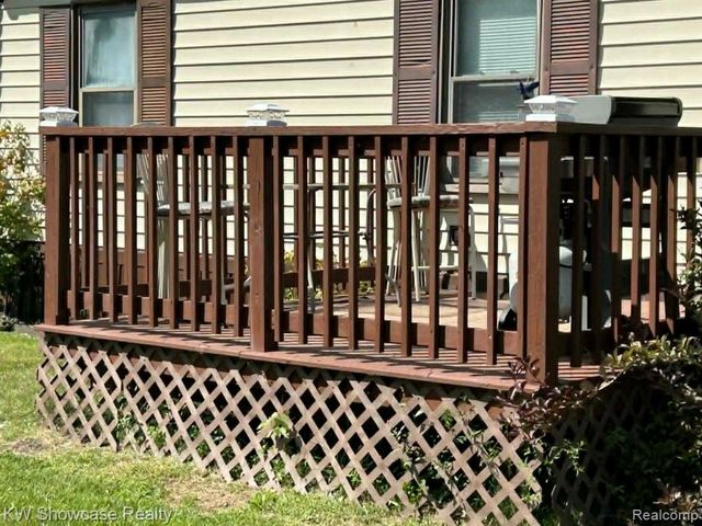 9435 Hunter Rills Road, Fenton, MI 48430
