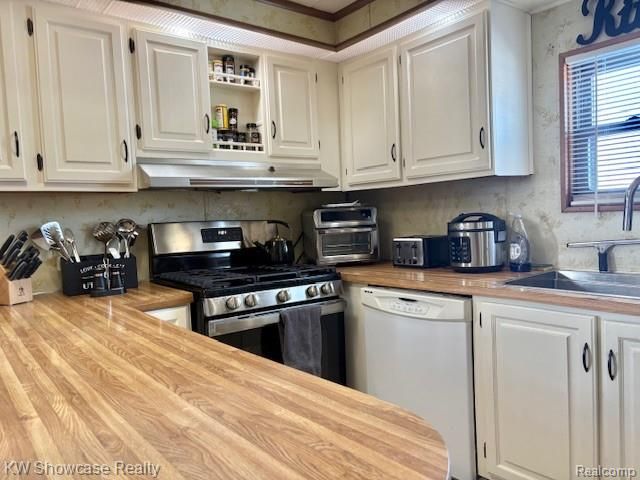 9435 Hunter Rills Road, Fenton, MI 48430