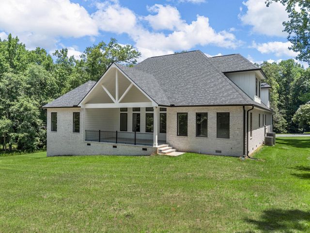 162 Clearcreek Drive, Boiling Springs, SC 29316