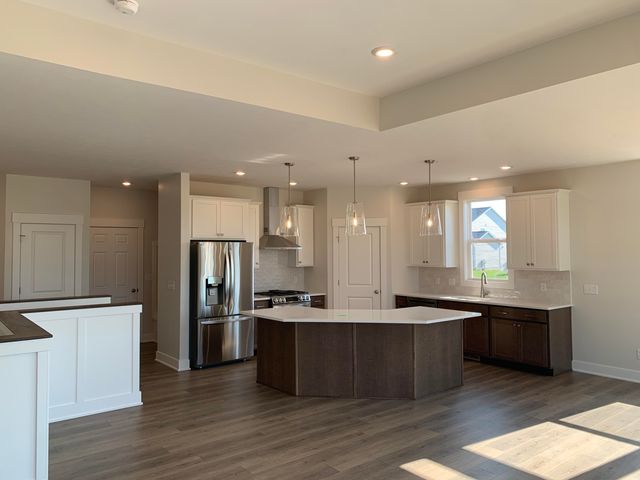 7605 Brook Villa South 135, Allendale Twp, MI 49401