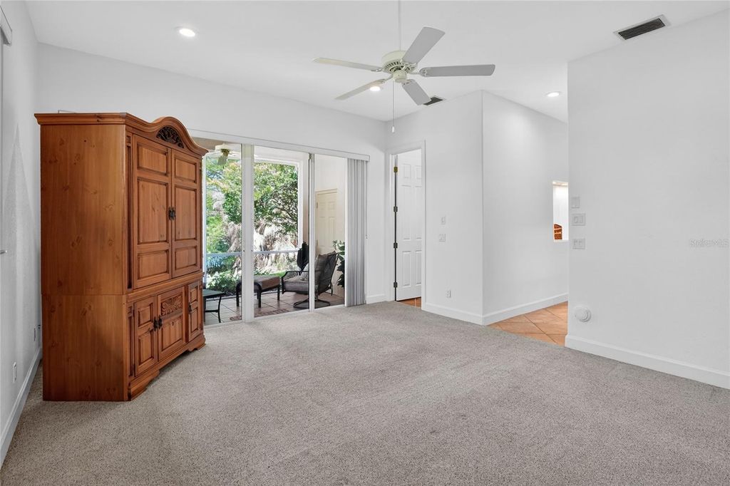 Image 25 of property listing at 2968 PLANTATION ROAD, Winter Haven, FL 33884