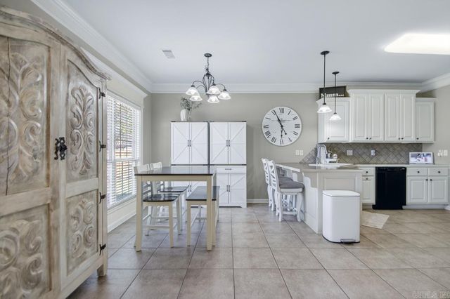 3273 Clover Hill Lane, Benton, AR 72015