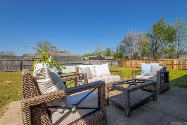 3273 Clover Hill Lane, Benton, AR 72015