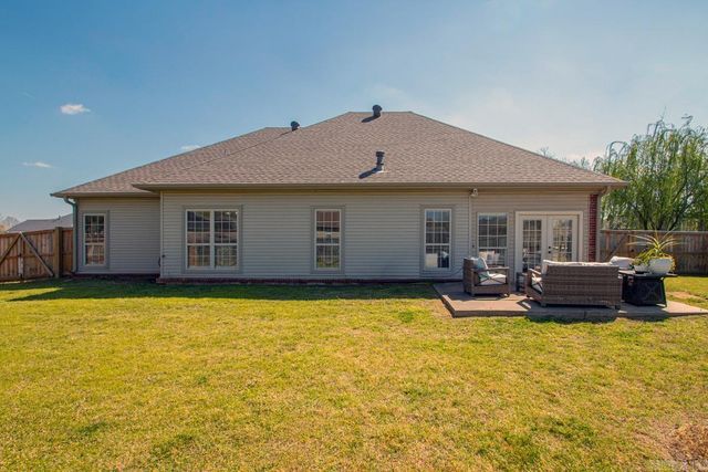 3273 Clover Hill Lane, Benton, AR 72015