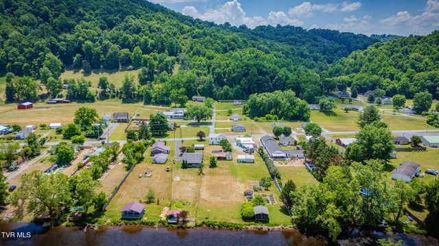 1397 Broad Street, Elizabethton, TN 37643