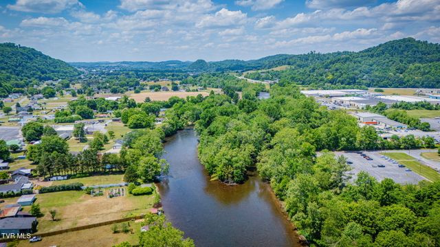 1397 Broad Street, Elizabethton, TN 37643