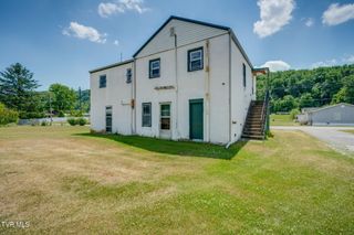 1397 Broad Street, Elizabethton, TN 37643