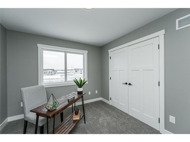 2105 Elk Run Drive SE, Pine Island, MN 55963