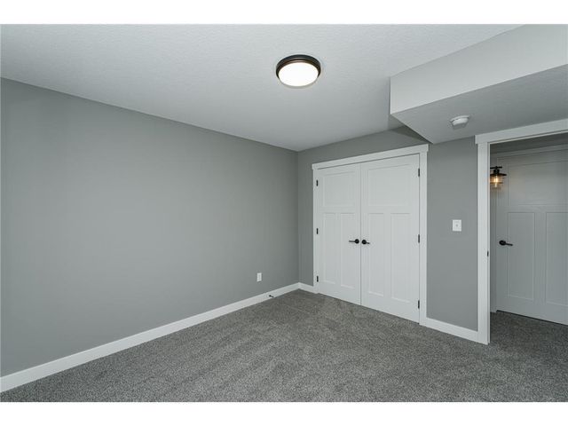 2105 Elk Run Drive SE, Pine Island, MN 55963